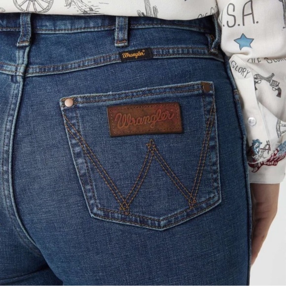 Wrangler Retro High Rise Trumpet Flare/Bell Bottom Jeans Size 26/32 - Picture 7 of 16